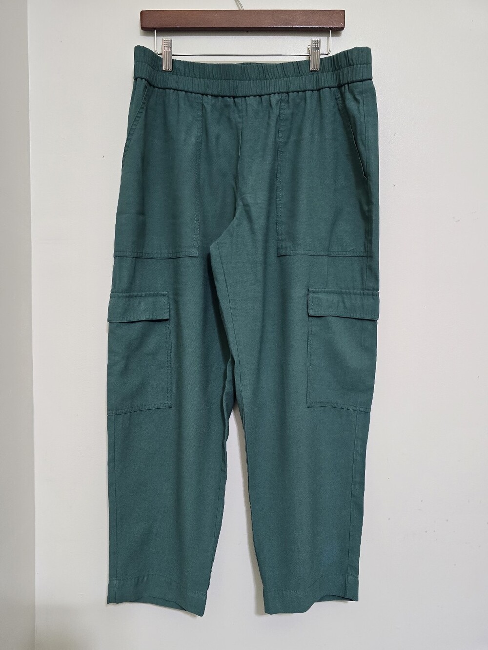 A NEW DAY size Large High Rise Ankle Cargo Pull On Pants Teal Elastic Waist